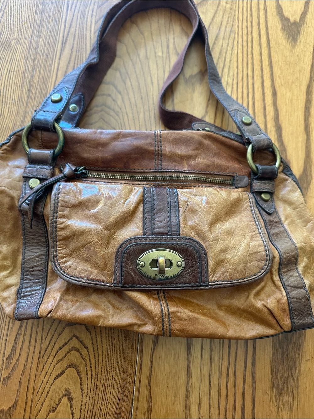 Fossil Two-Tone Tan and Dark Brown Leather Shoulder Bag